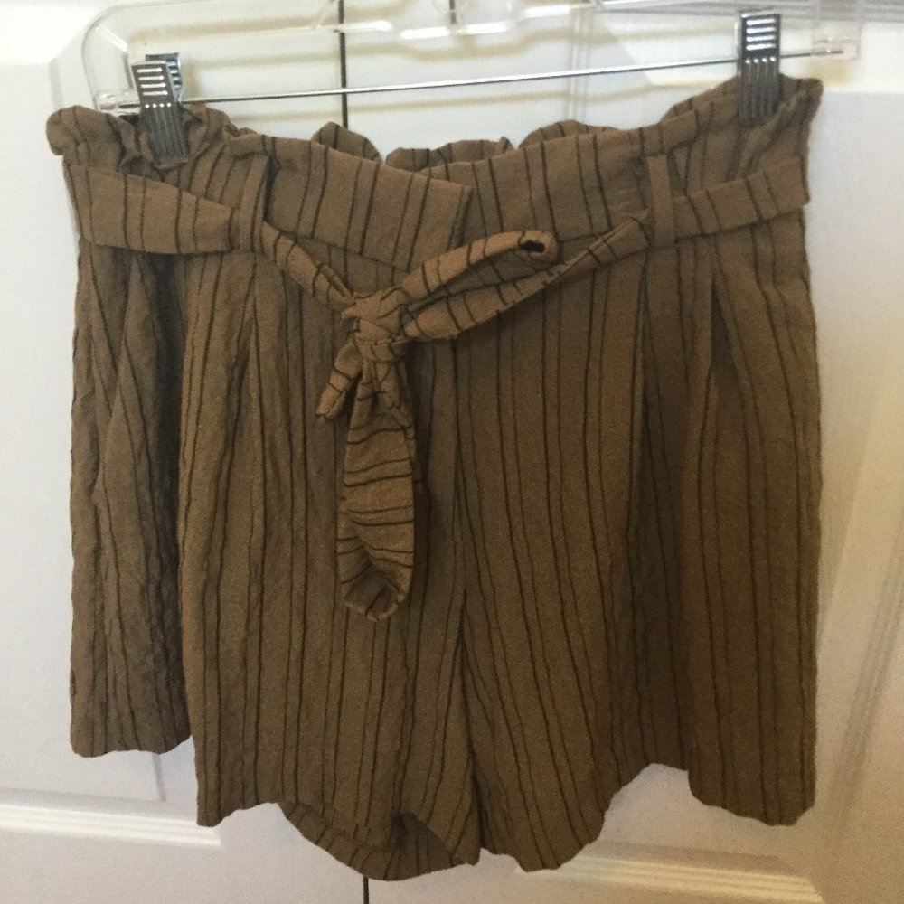 Paperbag tie-waist shorts